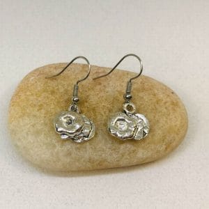 BagleBreadEarrings_FoodJewelry_45f0d3a2-4b65-46ff-9aa7-b20730639a6a quest bagle charm earrings