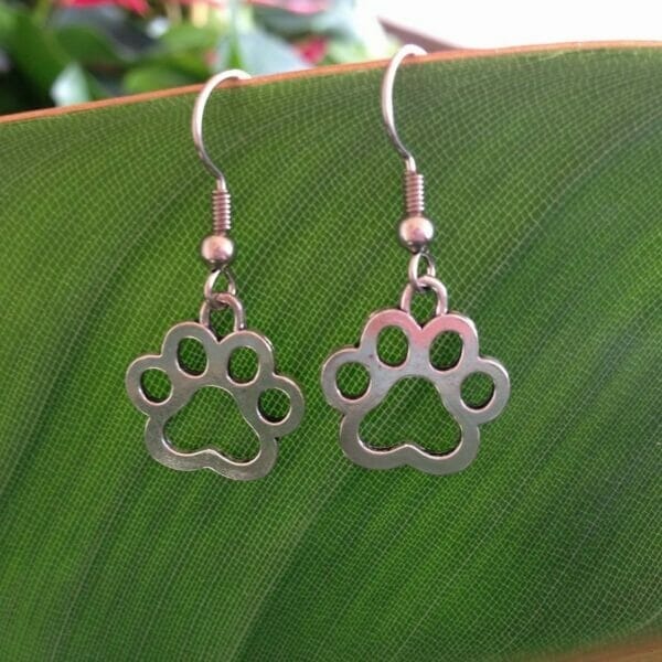 Dog_Paws_Earrings_Left Paw Charm Earrings