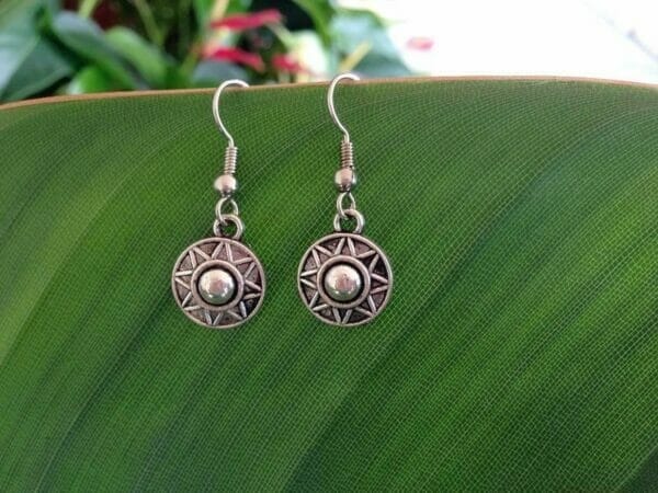 Geometry Round Shape Filigree Earrings