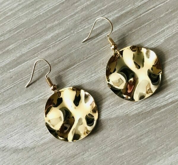 Gold_Wavy_Texture_Earrings Gold Round Texture Metal Dangle Earrings