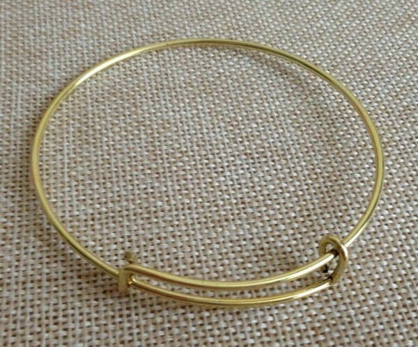 Expandable Bangles Gold color bangle