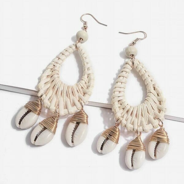 IMG_1304_ba4e7115-35b8-4dce-920f-548b78068b65 Rattan Chandelier Tassel Seashell Earrings