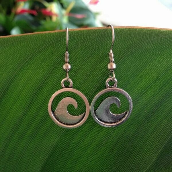 Single_Wave_Earring Ocean Waves Earrings