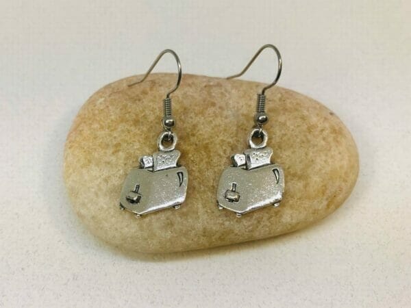ToasterEarrings_KitchenEarrings Toaster Earrings