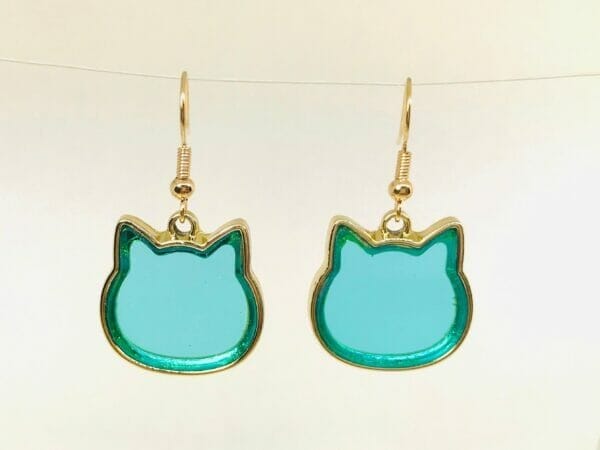 acrylic cat face earrings