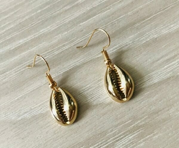 cowrieshellearring Cowrie Shell Earrings