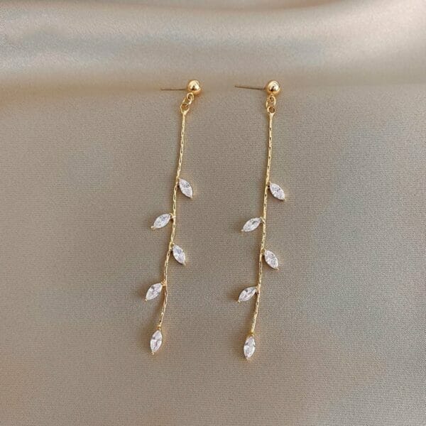gold_tiny_leaf_earrings Gold Tiny Leaf Earrings