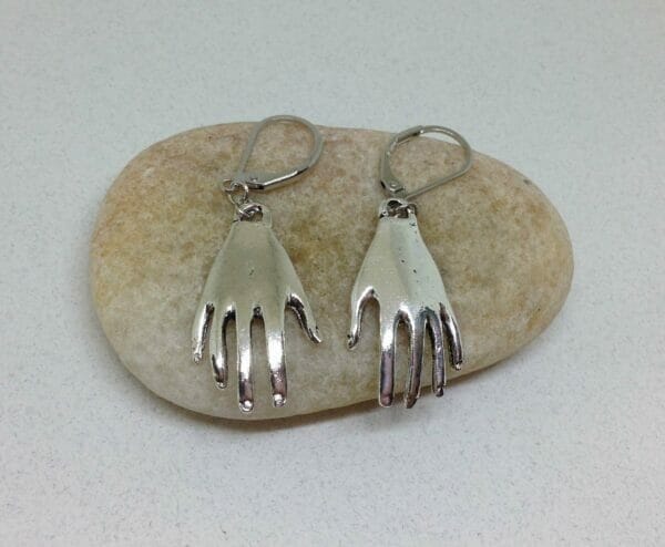 hand_leverback_earrings_5d0e1d7a-6b08-4be5-b746-2de8acb52ae0 hand earrings