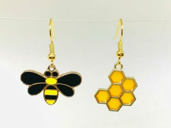 honeybeeandhoneycombearrings Honey Bee and Honeycomb Earrings