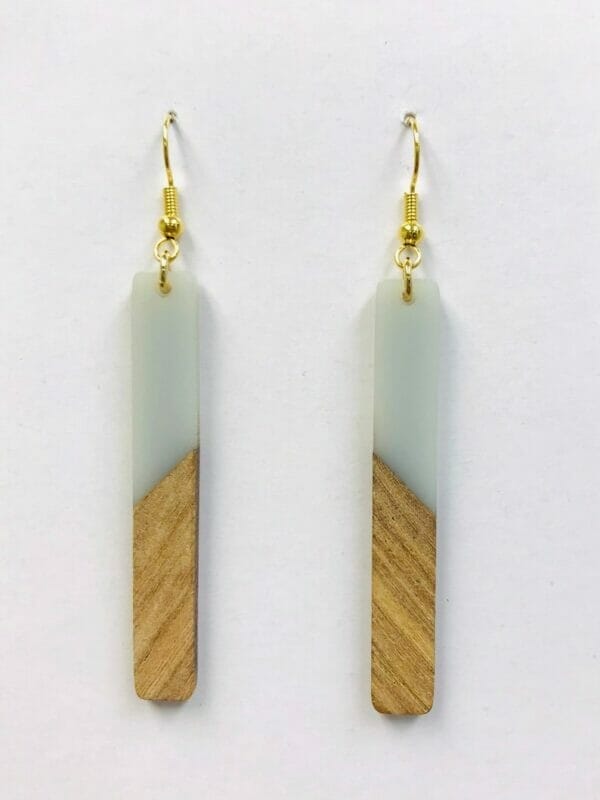 woodbarlightgreenresinhandmadeearrings Smoky Resin Wood Long Bar Earrings Wholesale
